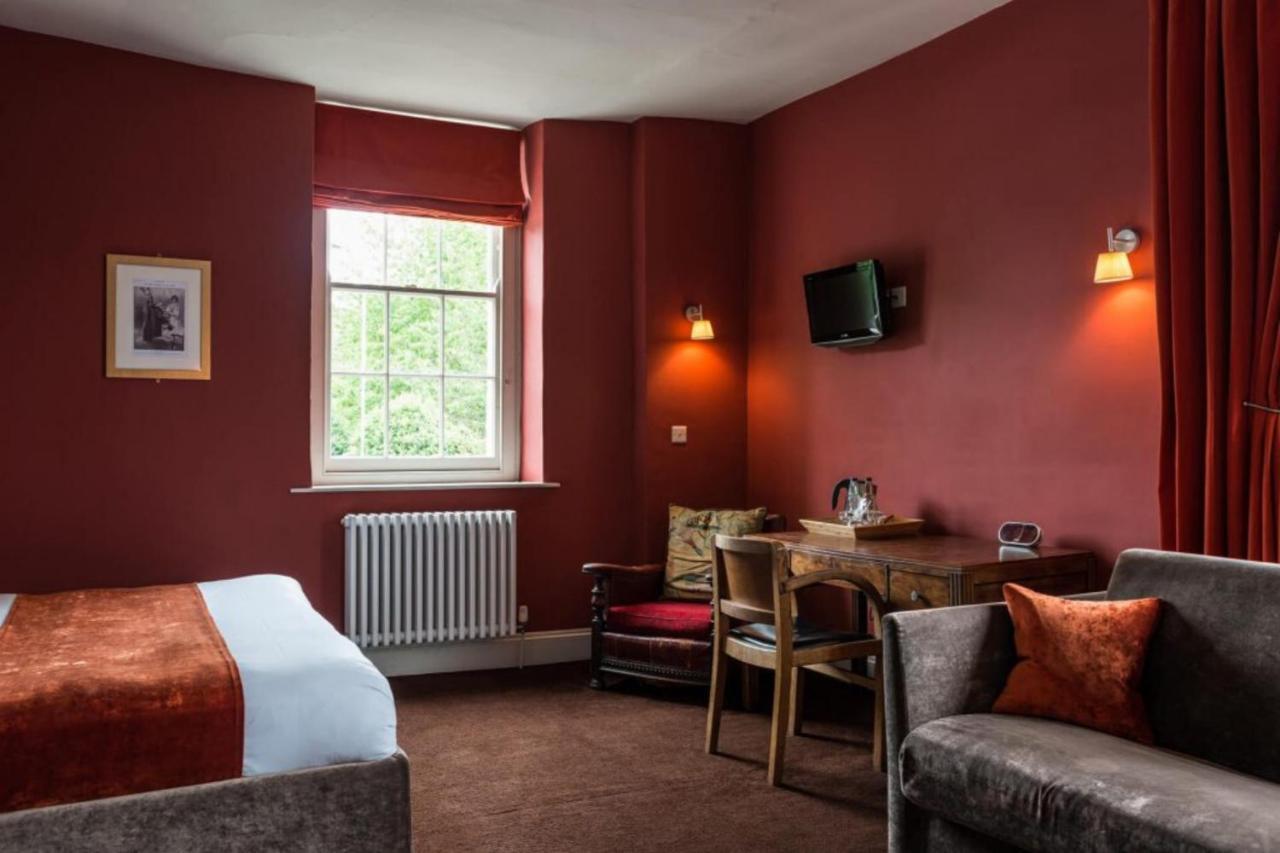 The Castle Inn Bradford-On-Avon Екстериор снимка
