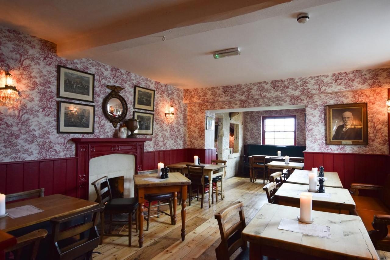 The Castle Inn Bradford-On-Avon Екстериор снимка