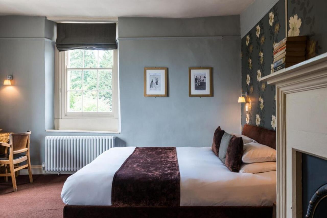 The Castle Inn Bradford-On-Avon Екстериор снимка
